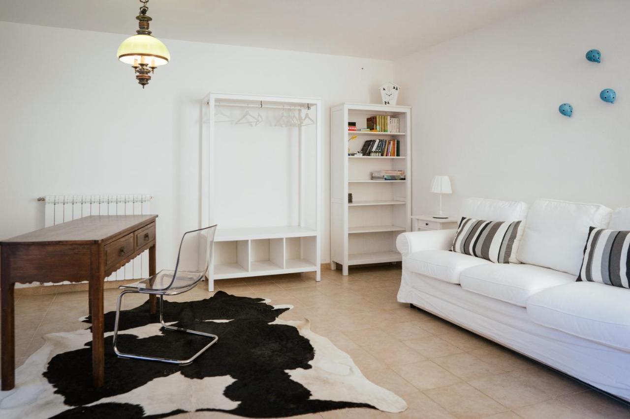 Prestigiosa Villa Con Piscina Condominiale Монополи Экстерьер фото